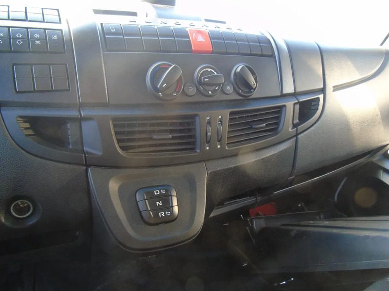 Iveco Eurocargo 120E19 + euro 6 + lift + BROKEN ENGINE - Грузовик с закрытым кузовом: фото 5 Iveco Eurocargo 120E19 + euro 6 + lift + BROKEN ENGINE - Грузовик с закрытым кузовом: фото 5