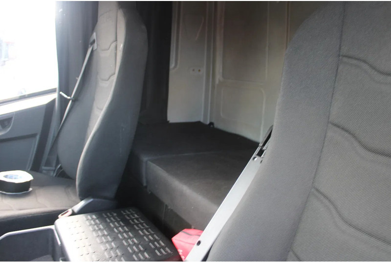 Грузовик с закрытым кузовом Iveco Eurocargo 120E220 + EURO 6 + 12t + NICE TRUCK: фото 19