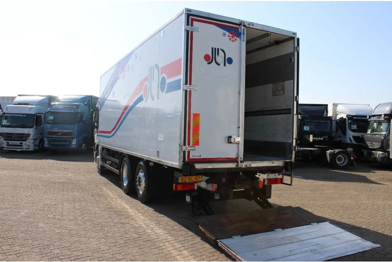 Iveco Stralis 310 + 6X2 EURO 5 + CARRIER + LIFT - Рефрижератор: фото 3 Iveco Stralis 310 + 6X2 EURO 5 + CARRIER + LIFT - Рефрижератор: фото 3