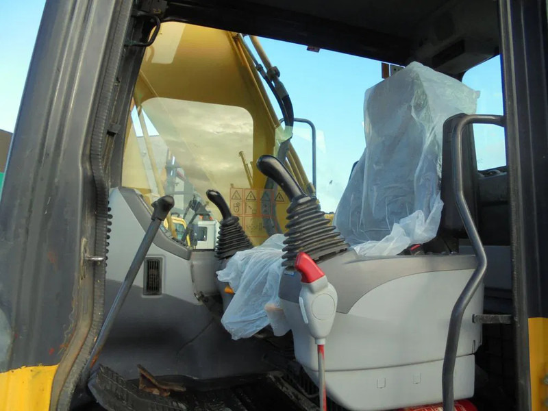 Komatsu PC180LC7K Galeo + Bucket + Hamer functie - Гусеничный экскаватор: фото 4 Komatsu PC180LC7K Galeo + Bucket + Hamer functie - Гусеничный экскаватор: фото 4