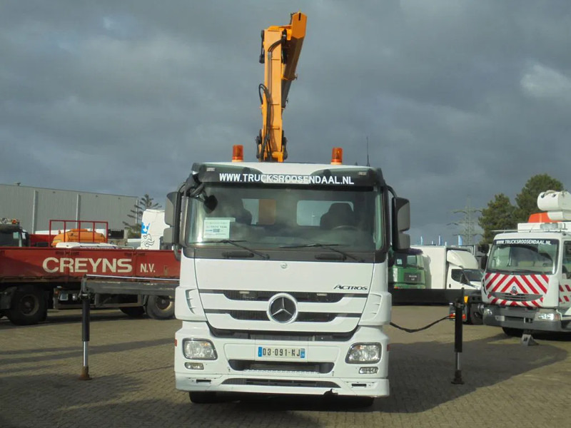 Mercedes-Benz Actros 1846 + Euro 5 + EFFER 250 Crane + REMOTE - Автоманипулятор: фото 2 Mercedes-Benz Actros 1846 + Euro 5 + EFFER 250 Crane + REMOTE - Автоманипулятор: фото 2