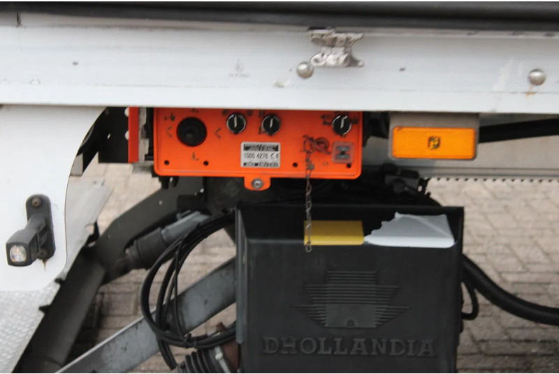 Mercedes-Benz Actros 2027 + EURO 6 + 19T - Рефрижератор: фото 5 Mercedes-Benz Actros 2027 + EURO 6 + 19T - Рефрижератор: фото 5