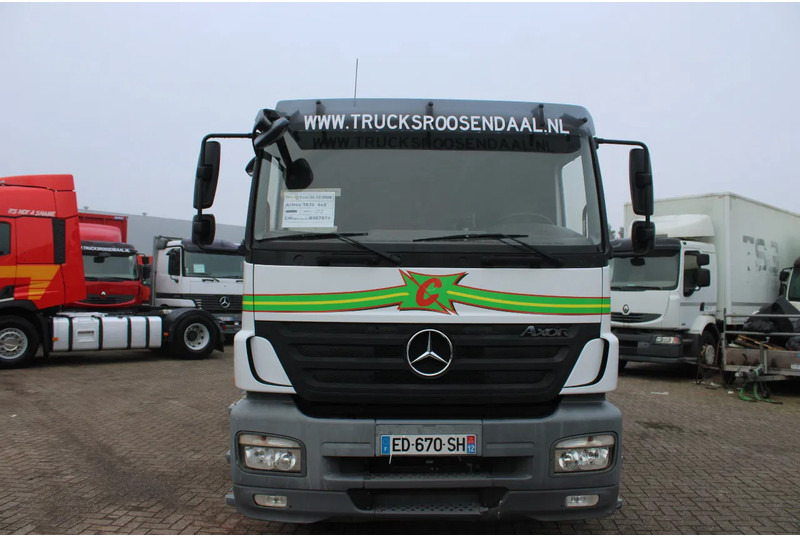 Mercedes-Benz Axor 1833 + tipper + manual - Самосвал: фото 3 Mercedes-Benz Axor 1833 + tipper + manual - Самосвал: фото 3