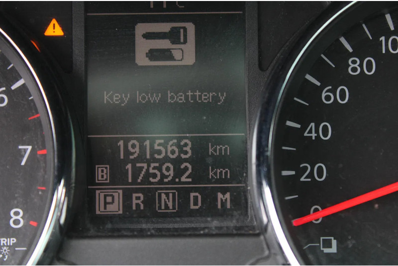 Nissan QASHQAI 2.0 AUTOMATIC / CAMERA - Внедорожник: фото 4 Nissan QASHQAI 2.0 AUTOMATIC / CAMERA - Внедорожник: фото 4