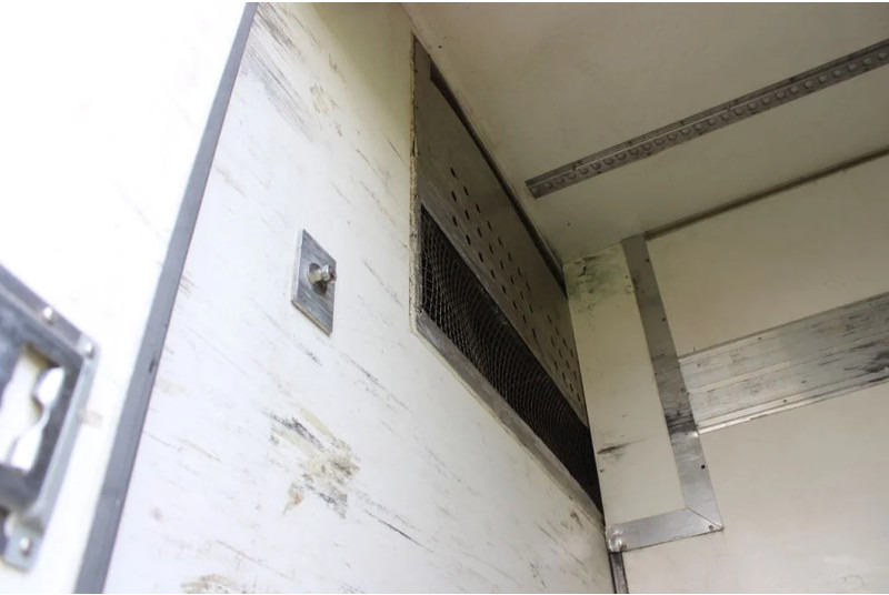 Полуприцеп-рефрижератор Pacton 1x SAF + frigo + lift: фото 9