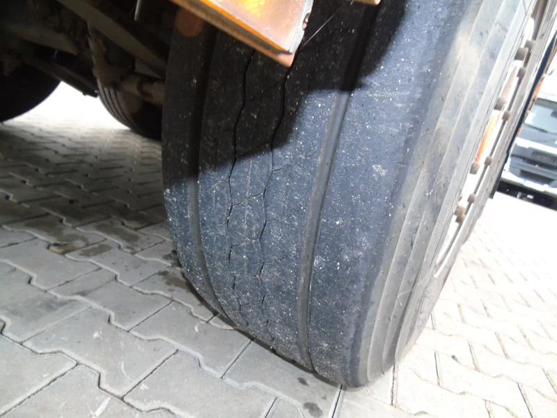 Samro 3 AXLE BPW - Полуприцеп бортовой/ Платформа: фото 4 Samro 3 AXLE BPW - Полуприцеп бортовой/ Платформа: фото 4