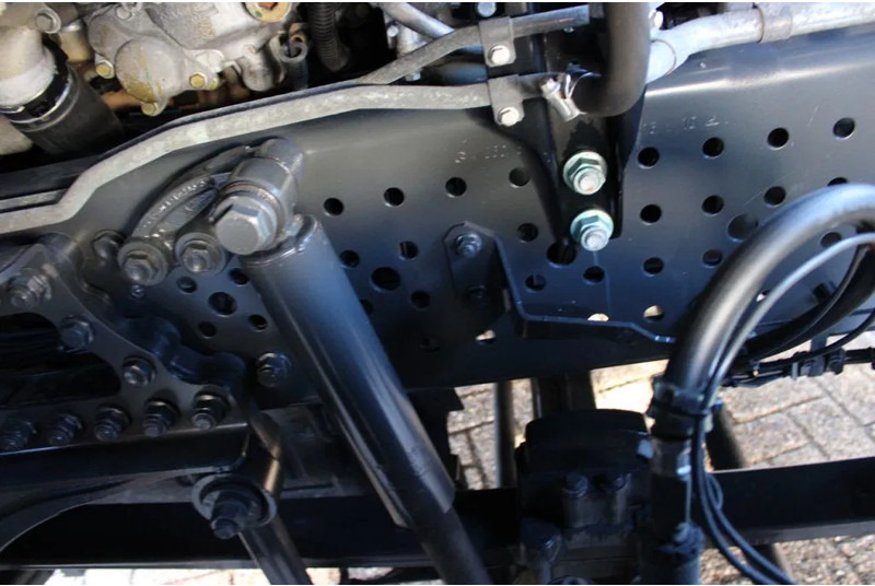 Тягач Mercedes-Benz Actros 1936 + EURO 6: фото 16 Тягач Mercedes-Benz Actros 1936 + EURO 6: фото 16