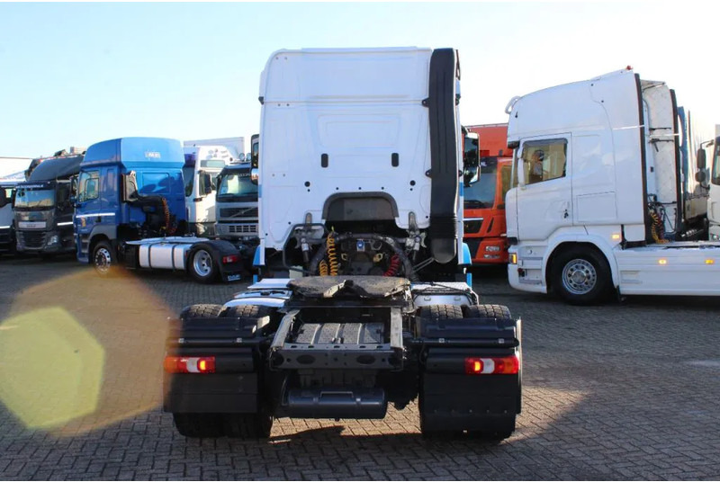 Тягач Mercedes-Benz Actros 1936 + EURO 6: фото 7 Тягач Mercedes-Benz Actros 1936 + EURO 6: фото 7