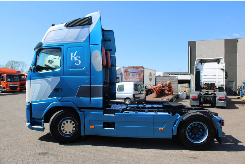 Volvo FH 460 XL cabine + euro 5 + spoiler - Тягач: фото 4 Volvo FH 460 XL cabine + euro 5 + spoiler - Тягач: фото 4