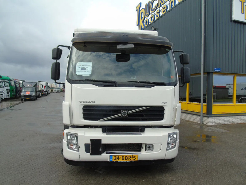 Грузовик с закрытым кузовом Volvo FE 260 EEV + EURO 5 + 19T + LIFT: фото 7