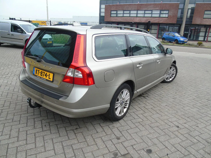 Volvo V70 + manual - Хэтчбек: фото 5 Volvo V70 + manual - Хэтчбек: фото 5