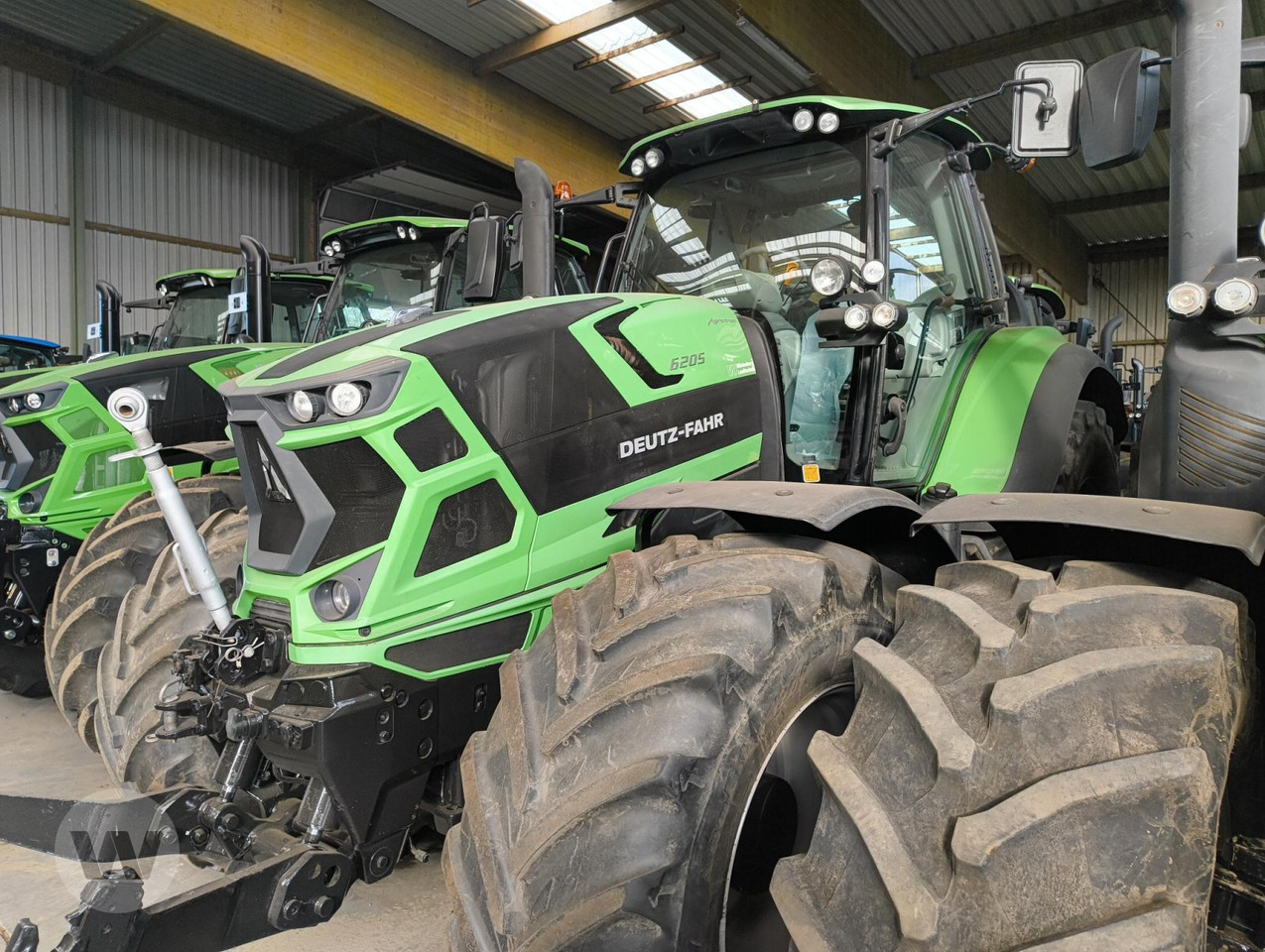 Deutz-Fahr Agrotron 6205 - Трактор: фото 1 Deutz-Fahr Agrotron 6205 - Трактор: фото 1