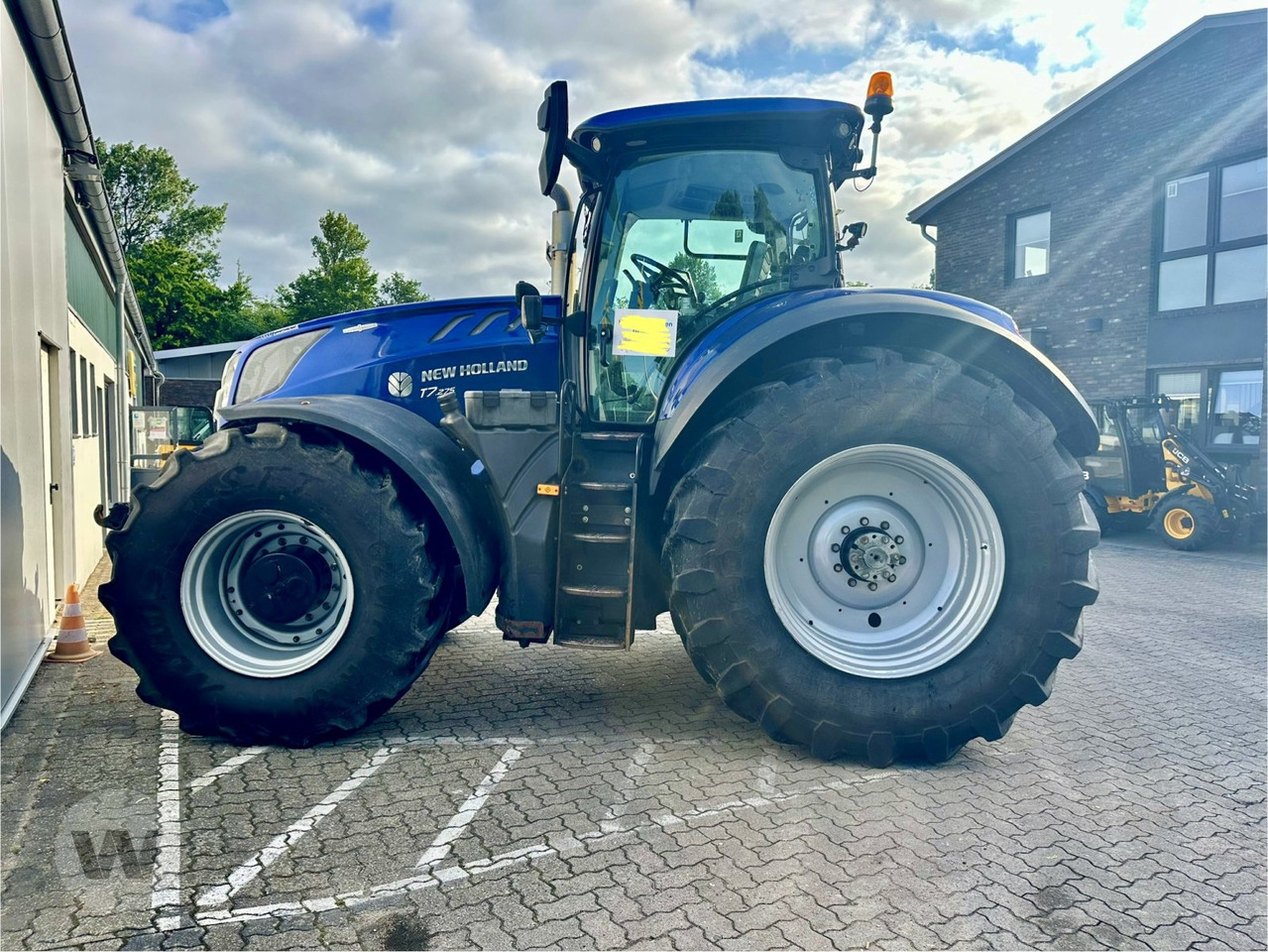 New Holland T 7.270 AC - Трактор: фото 4 New Holland T 7.270 AC - Трактор: фото 4