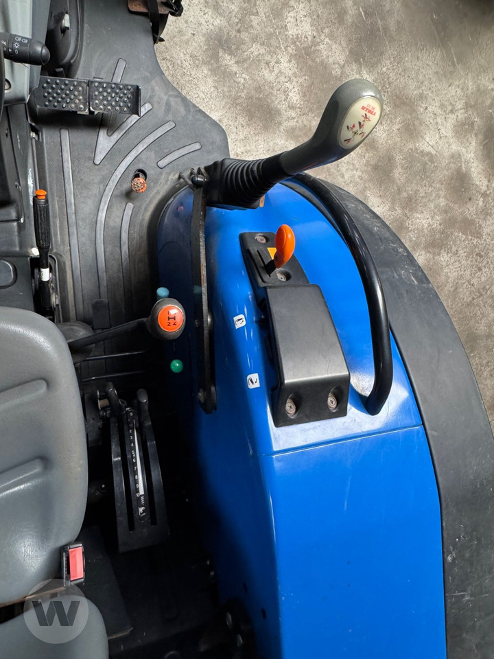 New Holland TD 3,50 - Трактор: фото 2 New Holland TD 3,50 - Трактор: фото 2