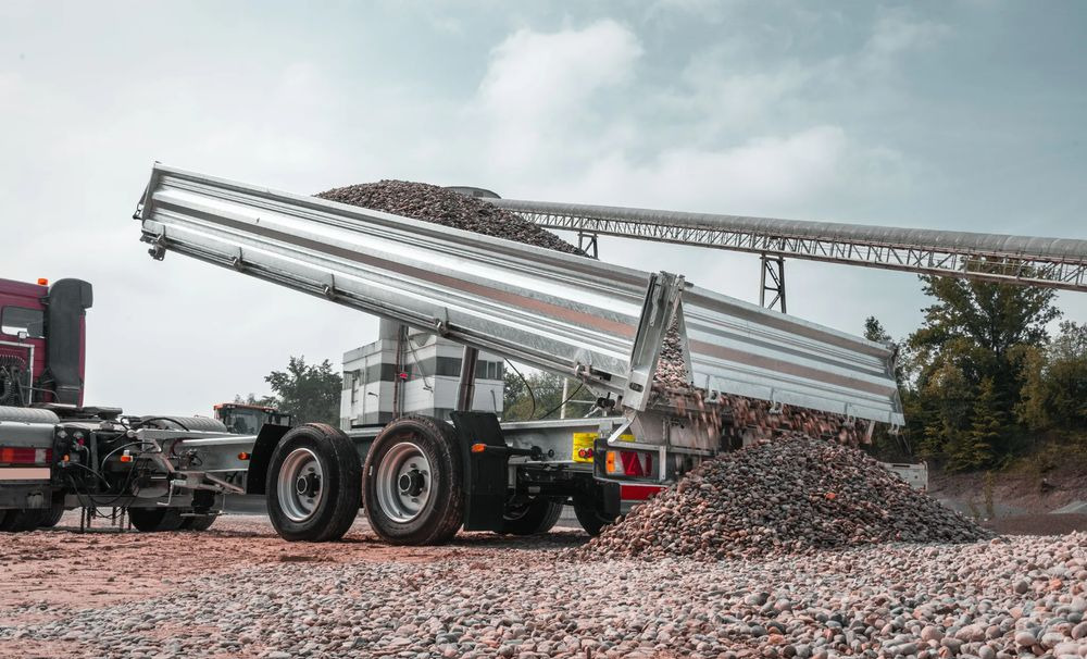 Humbaur Wywrotka 3-Stronna , Różne DMC i Długości, Ocynk, Najazdy jako opcja - Самосвальный прицеп: фото 2 Humbaur Wywrotka 3-Stronna , Różne DMC i Długości, Ocynk, Najazdy jako opcja - Самосвальный прицеп: фото 2