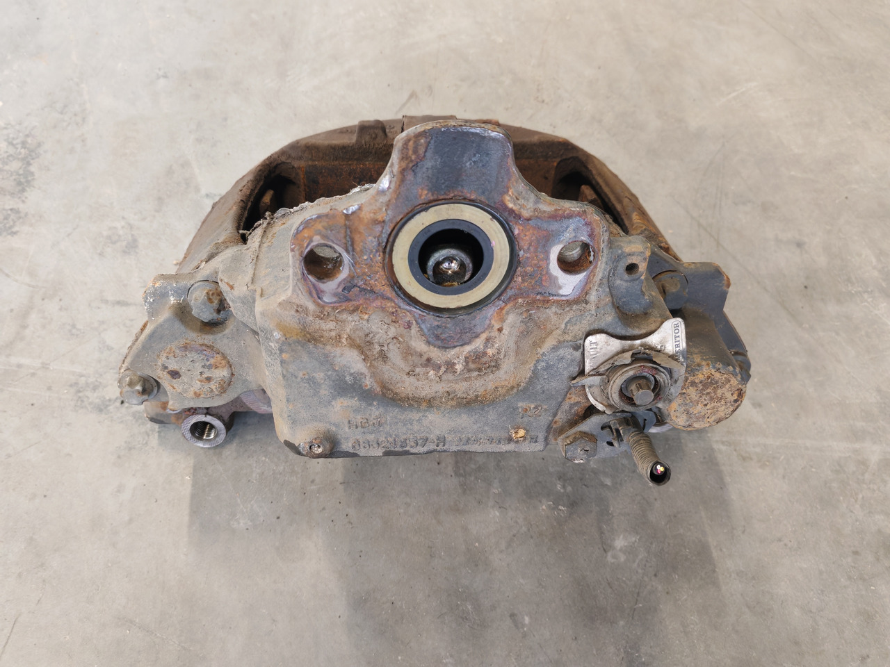 VOLVO RENAULT DXI / MERITOR ELSA 225 / BRAKE CALIPER / RIGHT - Тормозной суппорт: фото 4 VOLVO RENAULT DXI / MERITOR ELSA 225 / BRAKE CALIPER / RIGHT - Тормозной суппорт: фото 4