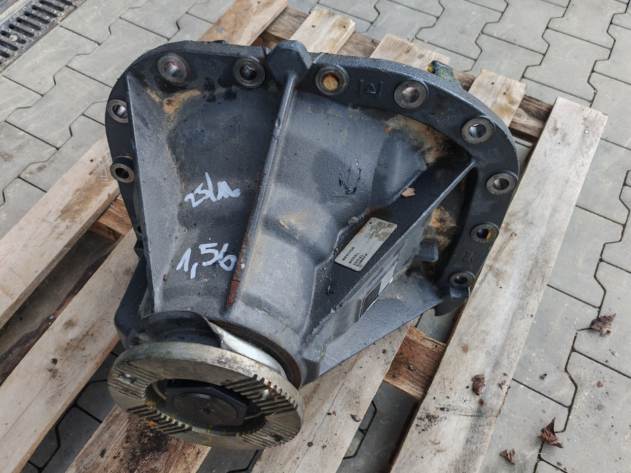 VOLVO RTH2610B / DS70H / RATIO: 1.56 16x25 / DIFFERENTIAL / NEW - Задняя ось: фото 2 VOLVO RTH2610B / DS70H / RATIO: 1.56 16x25 / DIFFERENTIAL / NEW - Задняя ось: фото 2