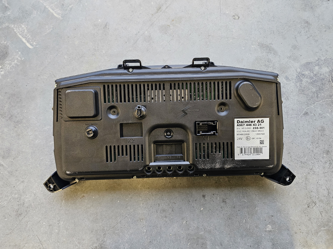 MERCEDES-BENZ ATEGO EURO 6 / DASHBOARD COUNTER / A9674464321 ZGS-001 - Запчасти: фото 3 MERCEDES-BENZ ATEGO EURO 6 / DASHBOARD COUNTER / A9674464321 ZGS-001 - Запчасти: фото 3