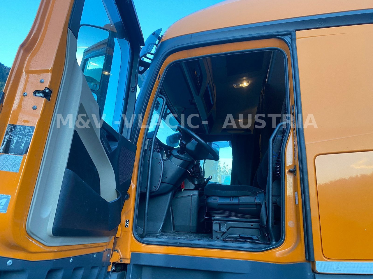 Mercedes-Benz 2542 - Грузовик-контейнеровоз/ Сменный кузов: фото 2 Mercedes-Benz 2542 - Грузовик-контейнеровоз/ Сменный кузов: фото 2