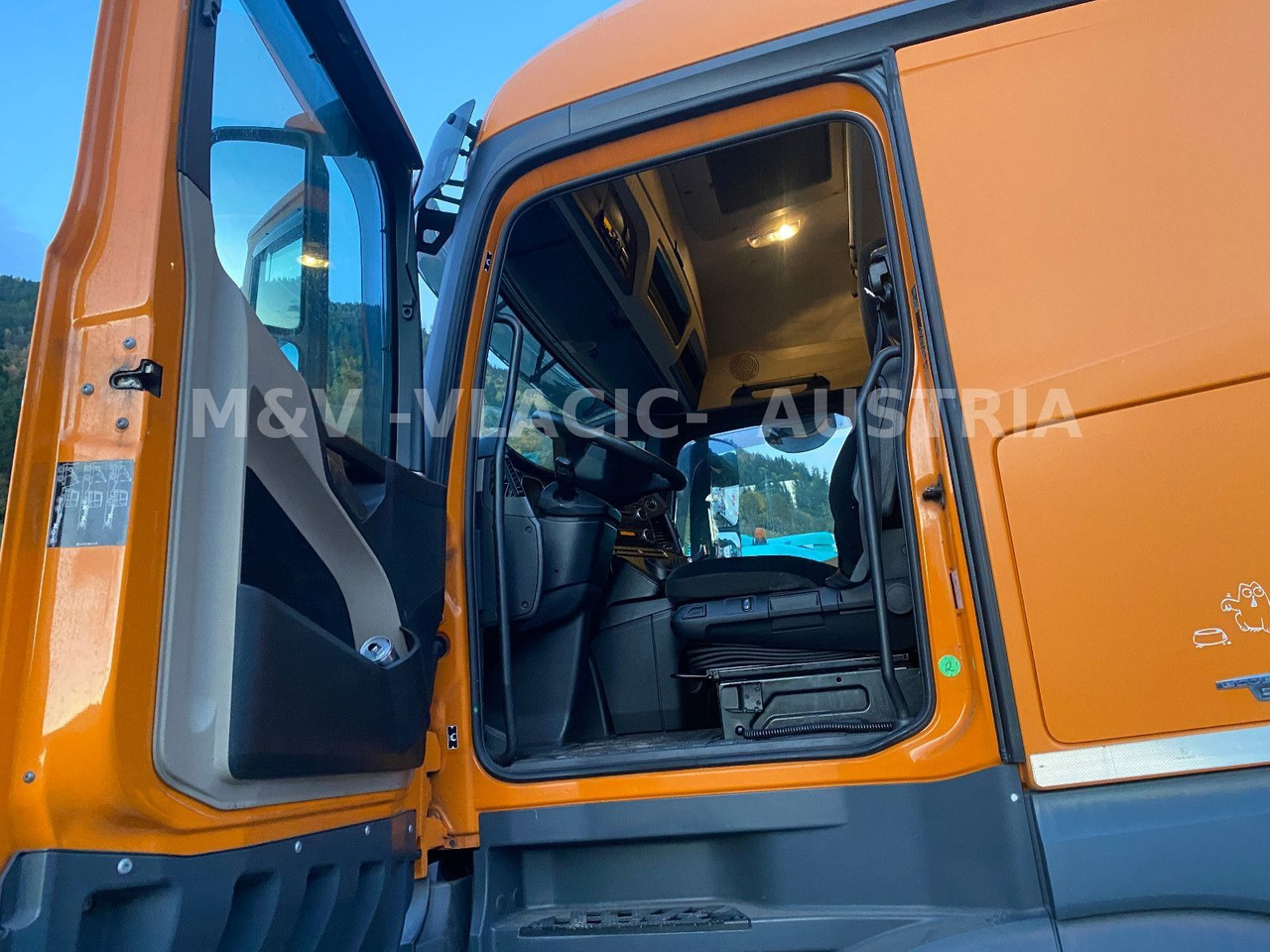 Mercedes-Benz 2542 - Грузовик-контейнеровоз/ Сменный кузов: фото 2 Mercedes-Benz 2542 - Грузовик-контейнеровоз/ Сменный кузов: фото 2