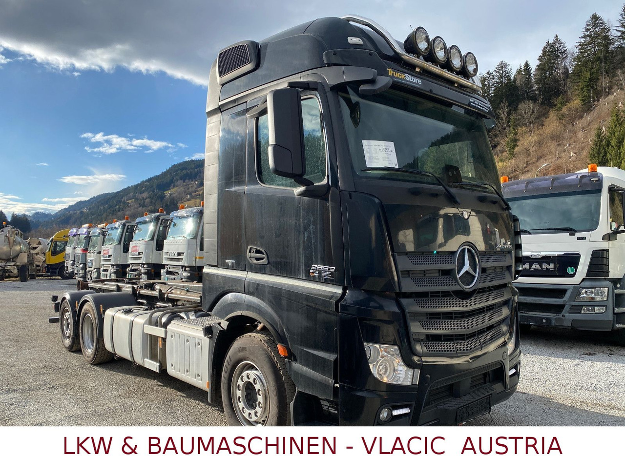 Крюковой мультилифт Mercedes-Benz 2563: фото 9