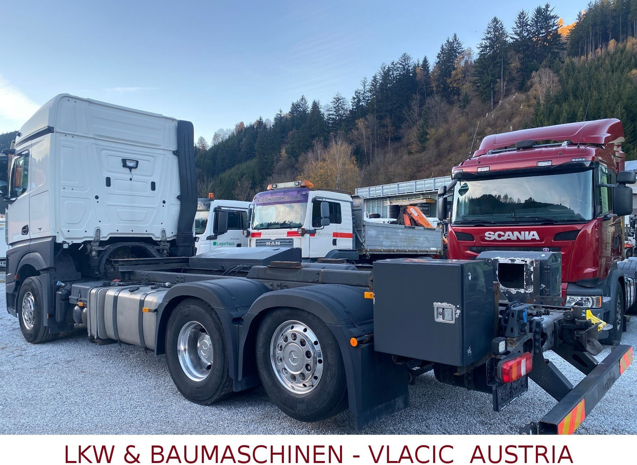 Mercedes-Benz Actros 963-0-C - Грузовик-цистерна: фото 4 Mercedes-Benz Actros 963-0-C - Грузовик-цистерна: фото 4