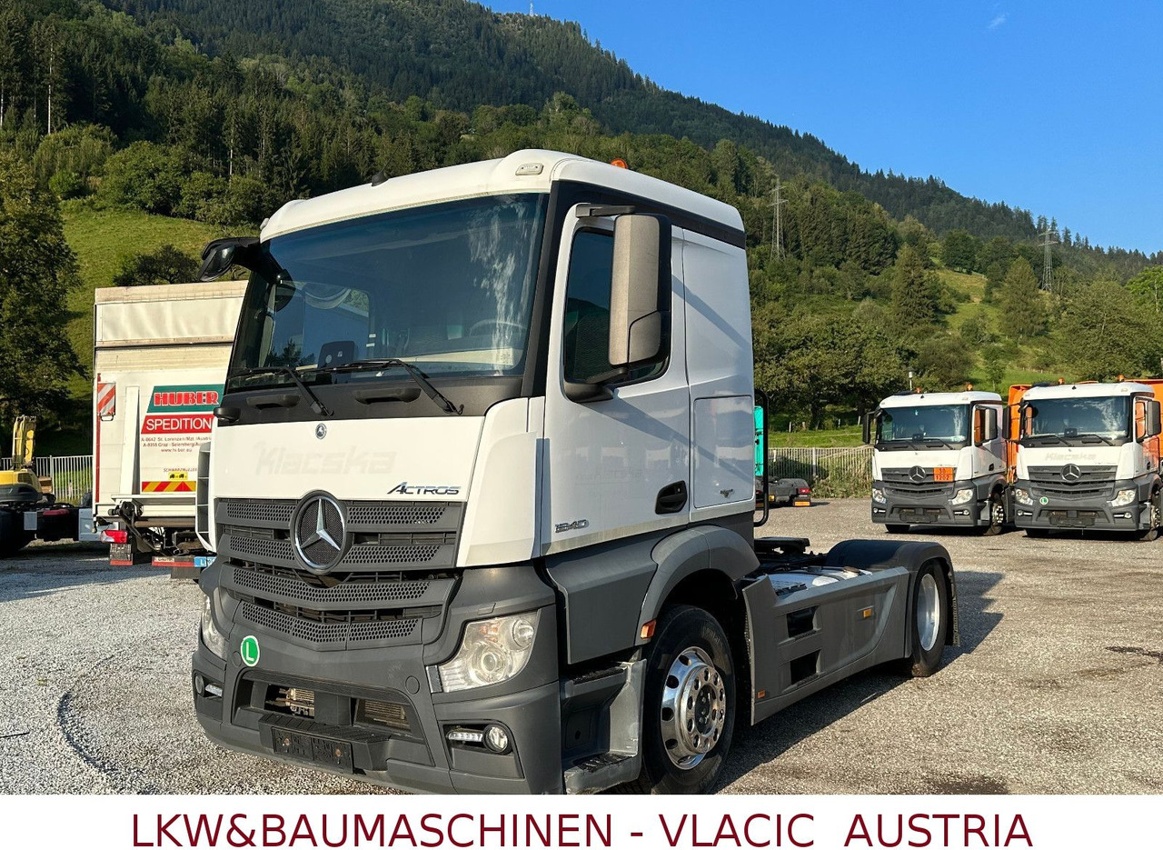 Mercedes-Benz Actros 1840 ADR ( 17 Stk. auf Lager 2017 jahr) - Тягач: фото 1 Mercedes-Benz Actros 1840 ADR ( 17 Stk. auf Lager 2017 jahr) - Тягач: фото 1