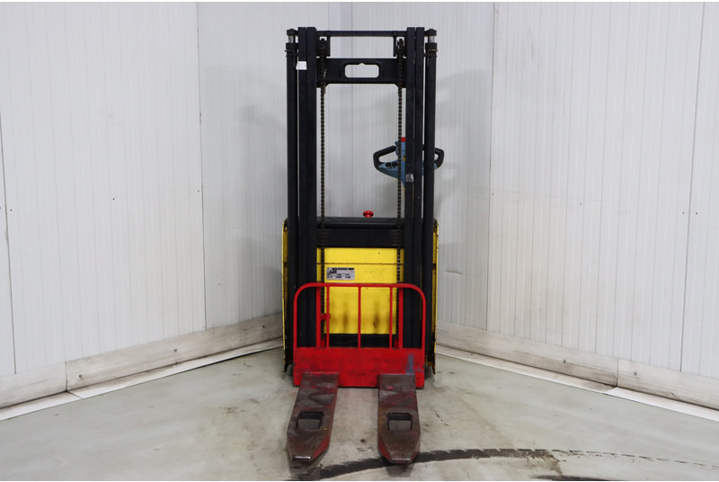 Hyster S1.0 AC - Штабелер: фото 3 Hyster S1.0 AC - Штабелер: фото 3