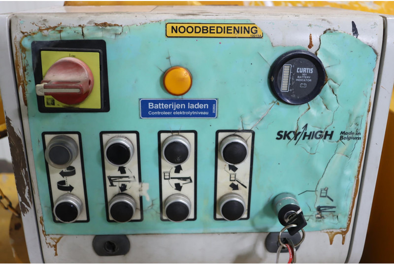 SkyHigh ST120 - Коленчатый подъемник: фото 4 SkyHigh ST120 - Коленчатый подъемник: фото 4