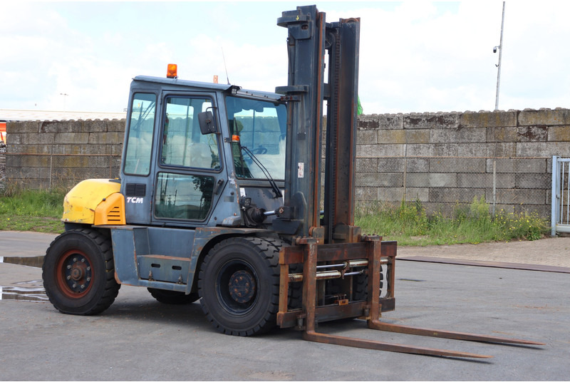 TCM FD80-2 - Дизельный погрузчик: фото 1 TCM FD80-2 - Дизельный погрузчик: фото 1