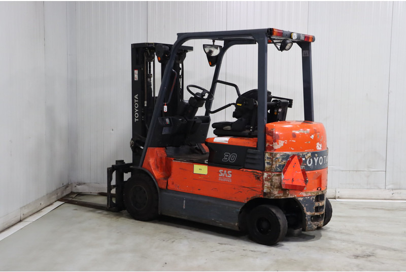 Toyota 7FBMF30 - Электропогрузчик: фото 5 Toyota 7FBMF30 - Электропогрузчик: фото 5