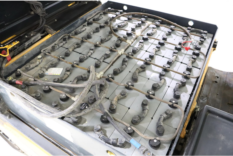 Электропогрузчик UniCarriers G1Q2L30H: фото 7 Электропогрузчик UniCarriers G1Q2L30H: фото 7