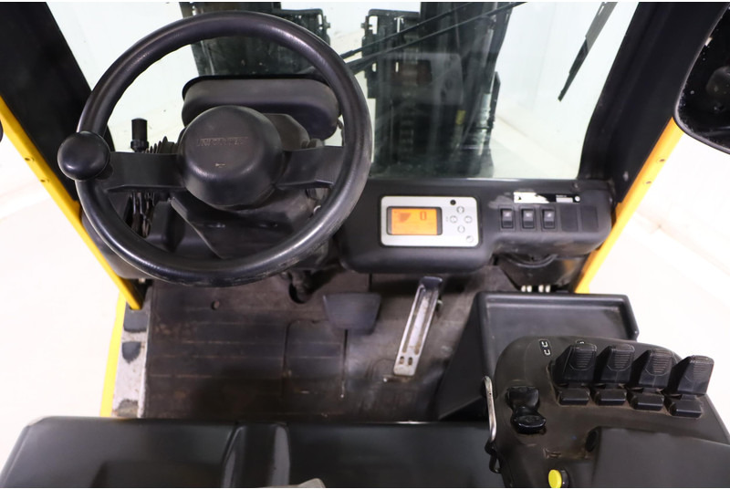 Электропогрузчик UniCarriers G1Q2L30H: фото 10 Электропогрузчик UniCarriers G1Q2L30H: фото 10