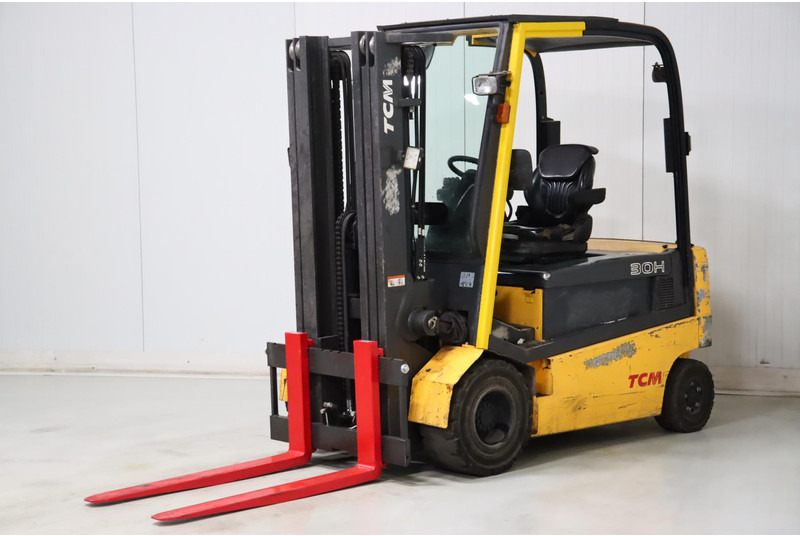 UniCarriers G1Q2L30H - Электропогрузчик: фото 3 UniCarriers G1Q2L30H - Электропогрузчик: фото 3