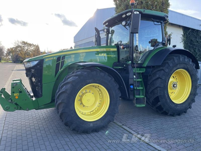 John Deere 8295R FH+FZW - Трактор: фото 3 John Deere 8295R FH+FZW - Трактор: фото 3