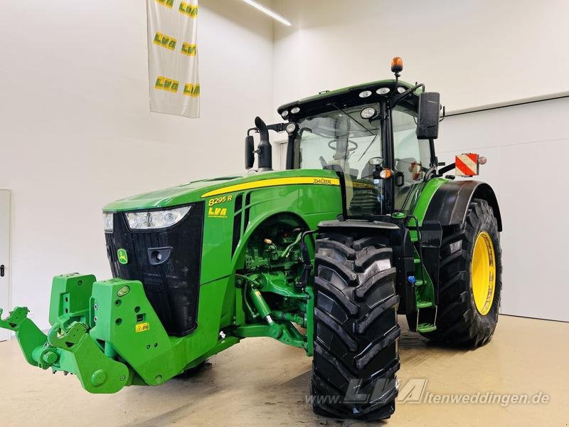 John Deere 8295R - Трактор: фото 1 John Deere 8295R - Трактор: фото 1