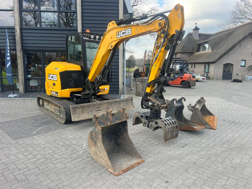 JCB 48Z-I T3 mididigger - Мини-экскаватор: фото 1 JCB 48Z-I T3 mididigger - Мини-экскаватор: фото 1