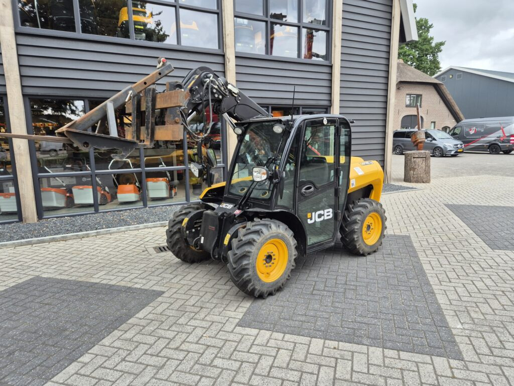 JCB 516-40 - Телескопический погрузчик: фото 2 JCB 516-40 - Телескопический погрузчик: фото 2