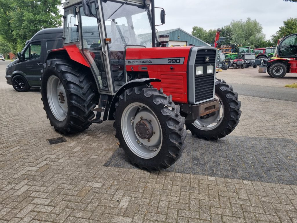 MASSEY FERGUSON 390 - Трактор: фото 5 MASSEY FERGUSON 390 - Трактор: фото 5