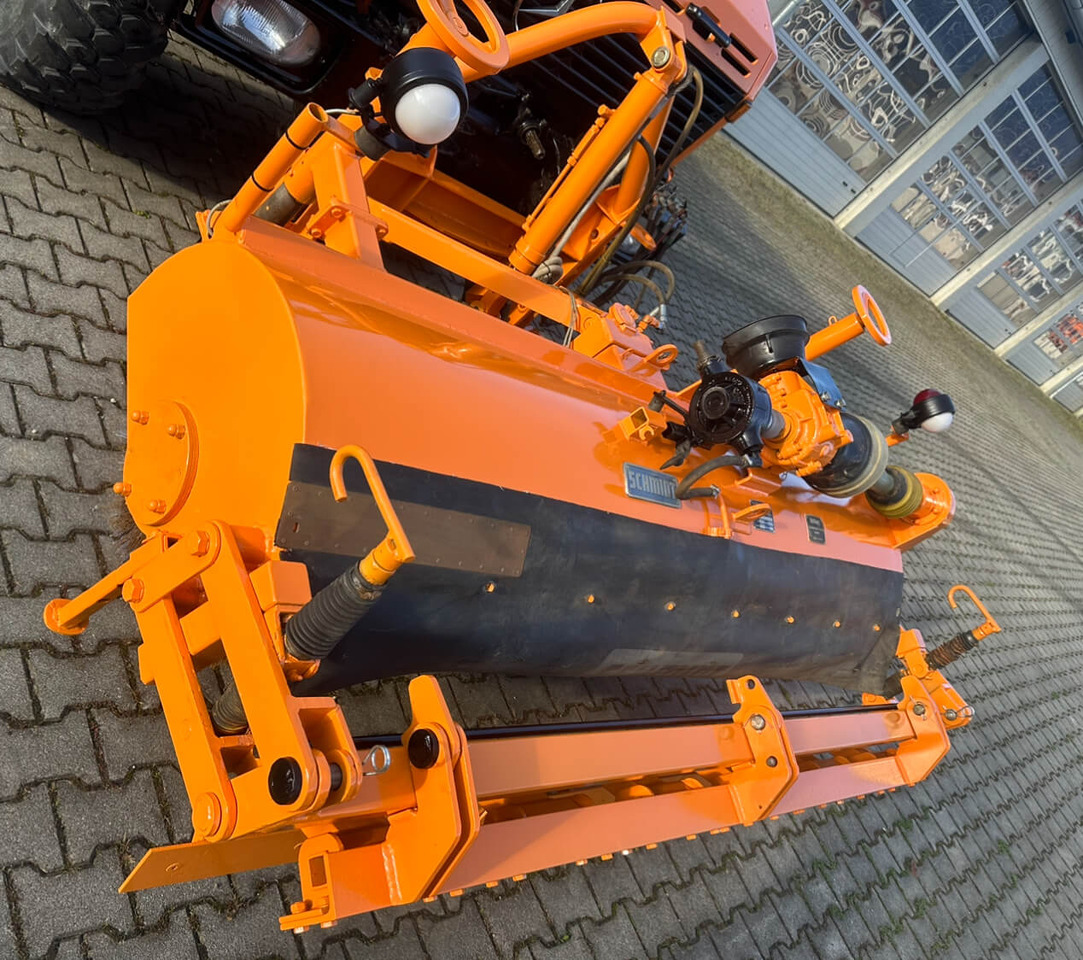 Unimog Frontanbaukehrbesen Schmidt VKS4.2 - Щетка: фото 2 Unimog Frontanbaukehrbesen Schmidt VKS4.2 - Щетка: фото 2