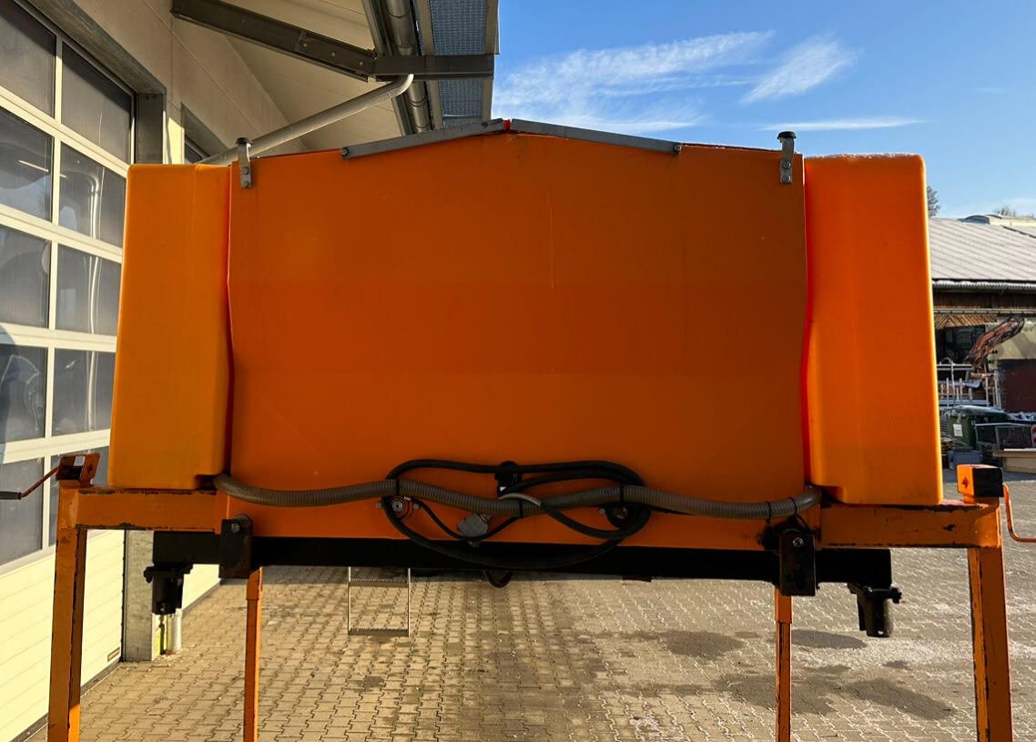 Unimog Salzstreuer Gmeiner 4000TCFS - Разбрасыватель песка/ Соли: фото 5 Unimog Salzstreuer Gmeiner 4000TCFS - Разбрасыватель песка/ Соли: фото 5