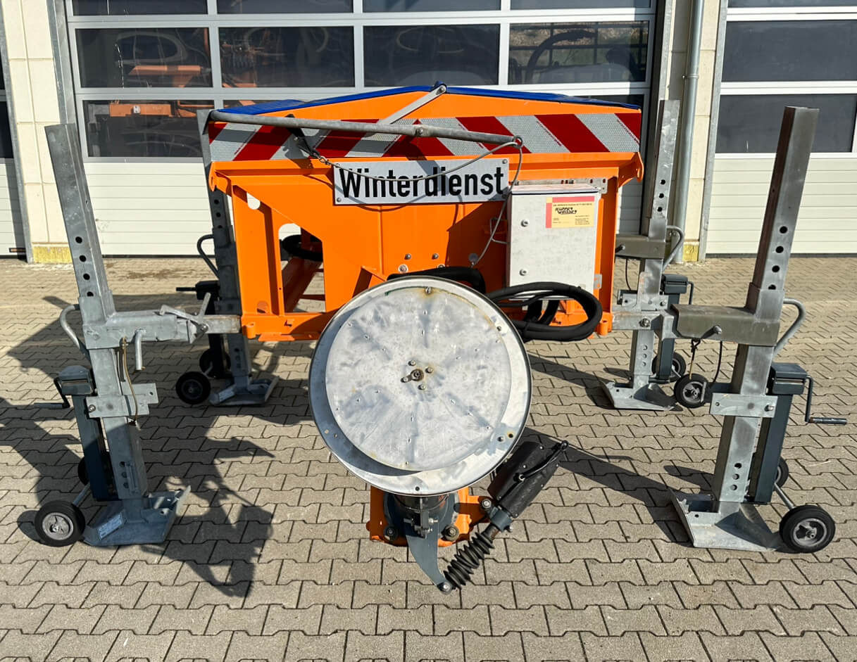 Unimog Salzstreuer KüpperWeisser IMSSN J15012 H - Разбрасыватель песка/ Соли: фото 2 Unimog Salzstreuer KüpperWeisser IMSSN J15012 H - Разбрасыватель песка/ Соли: фото 2
