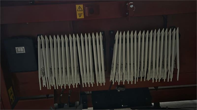 Case IH 8250 Axial-Flow med 35fod Varicut skærebord. Dansk - Зерноуборочный комбайн: фото 5 Case IH 8250 Axial-Flow med 35fod Varicut skærebord. Dansk - Зерноуборочный комбайн: фото 5