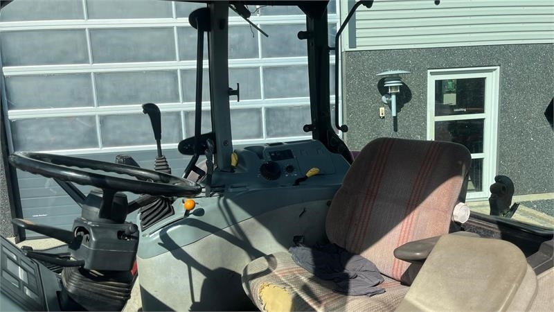 Case IH MX 100C Med frontlæsser - Трактор: фото 5 Case IH MX 100C Med frontlæsser - Трактор: фото 5