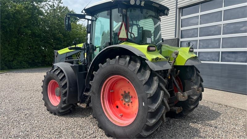 Claas ARION 550 CEBIS Med frontlæsser og frontlift - Трактор: фото 3 Claas ARION 550 CEBIS Med frontlæsser og frontlift - Трактор: фото 3