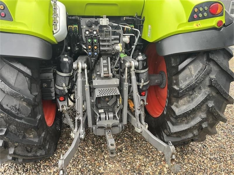 Claas Arion 440 CIS med frontlæsser - Трактор: фото 4 Claas Arion 440 CIS med frontlæsser - Трактор: фото 4