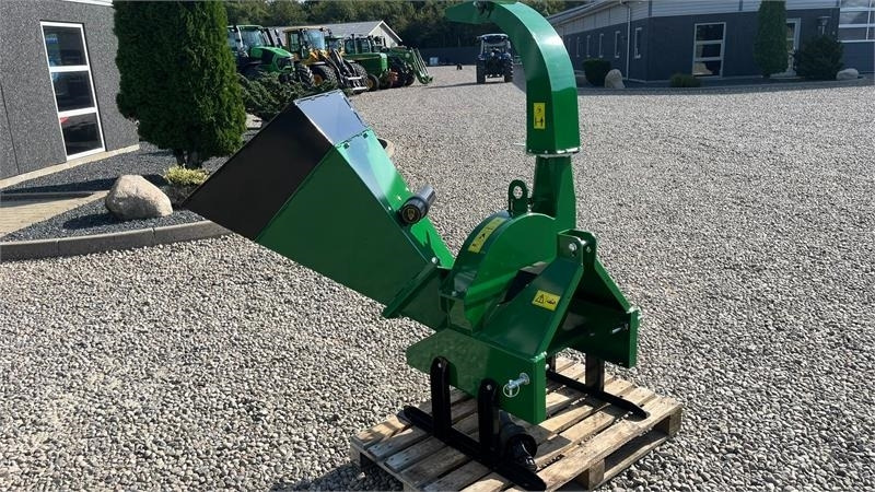 Dk-Tec WC 42 Flishugger - Измельчитель древесины: фото 4 Dk-Tec WC 42 Flishugger - Измельчитель древесины: фото 4