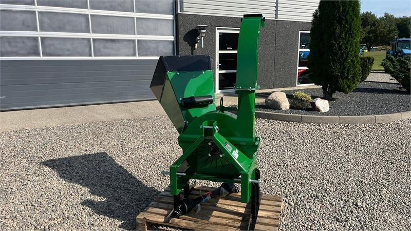 Dk-Tec WC 42 Flishugger - Измельчитель древесины: фото 2 Dk-Tec WC 42 Flishugger - Измельчитель древесины: фото 2