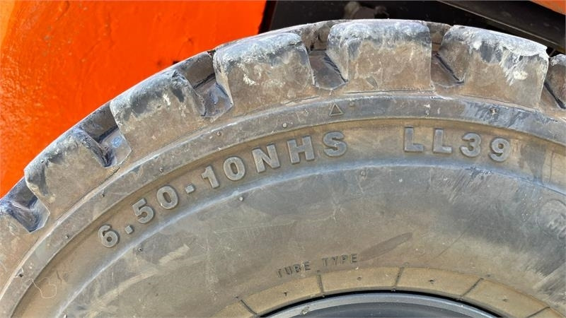 Doosan D30 G med kabine og KUN 57 TIMER FRA NY, MED TIME - Дизельный погрузчик: фото 3 Doosan D30 G med kabine og KUN 57 TIMER FRA NY, MED TIME - Дизельный погрузчик: фото 3