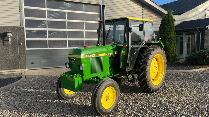 John Deere 2040 Med nye dæk hele vejen rundt - Трактор: фото 2 John Deere 2040 Med nye dæk hele vejen rundt - Трактор: фото 2